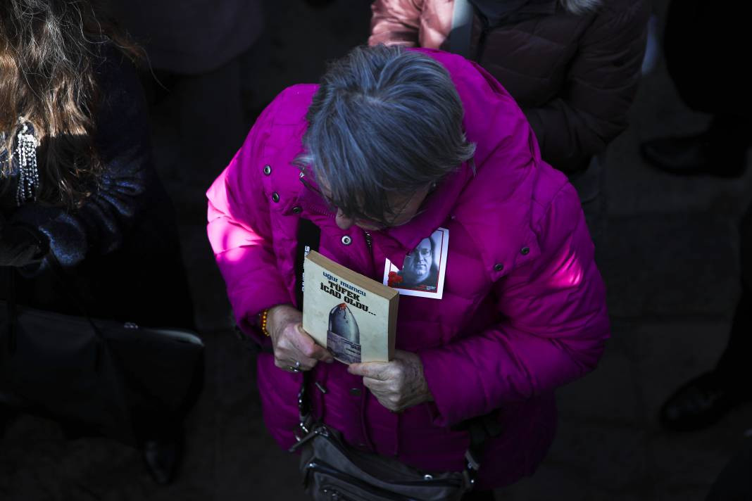 Gazeteci-yazar Uğur Mumcu ölümünün 31'inci yılında anıldı - Resim: 9